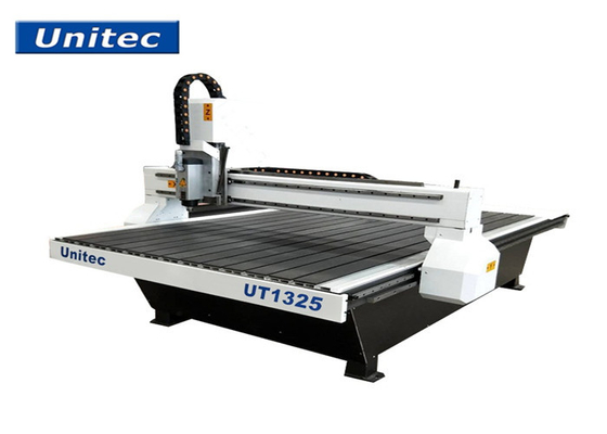 18000 دورة في الدقيقة 600 × 900 مم Unitec UT1325 3D Wood CNC Machine